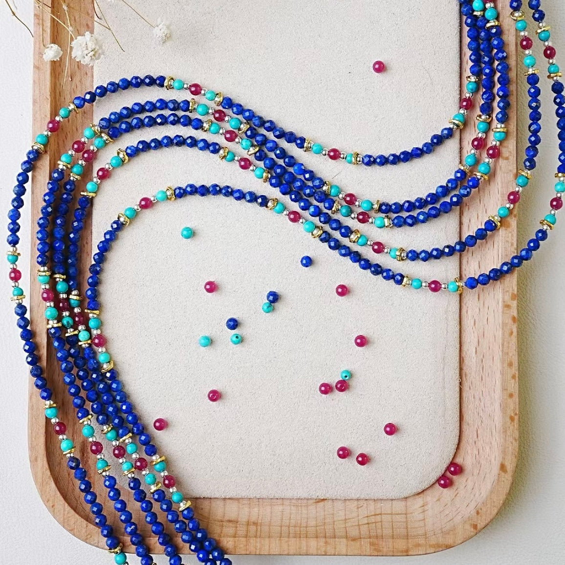 Chinese style lapis lazuli beaded necklace.